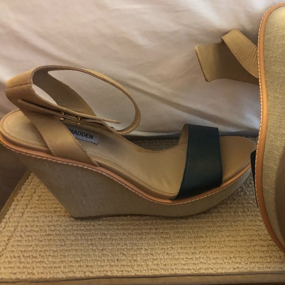 Steve Madden, never been worn wedge.
